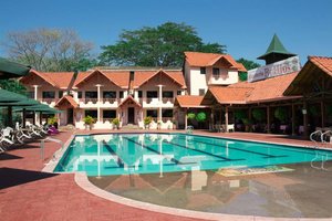 Piscina y playa