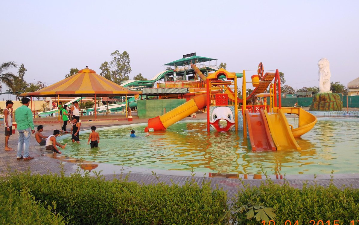 Theme Park - NAVYA