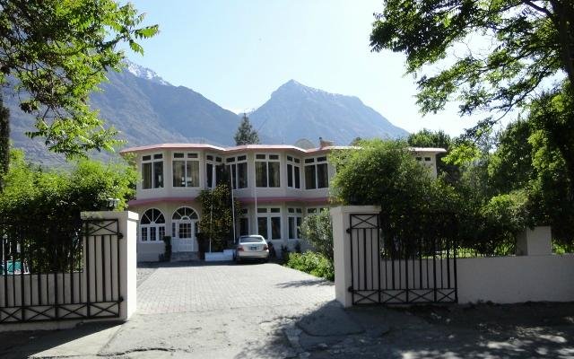 HOTEL RIVERIA desde $464 (Gilgit, Pakistán) - opiniones y comentarios ...