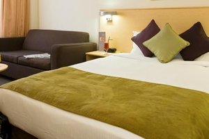 Room & Suite