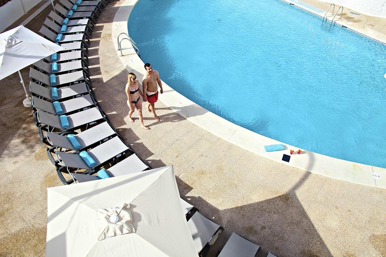 Hotel photo 9 of Flamingo Beach Resort.