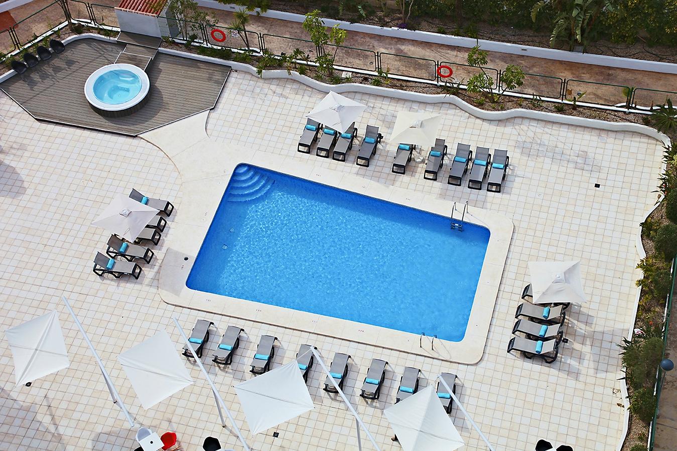 Hotel photo 26 of Flamingo Beach Resort.
