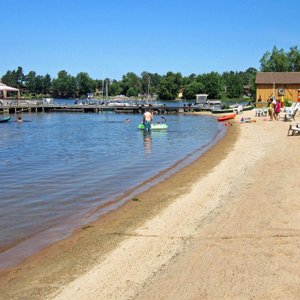 450 feet of shoreline