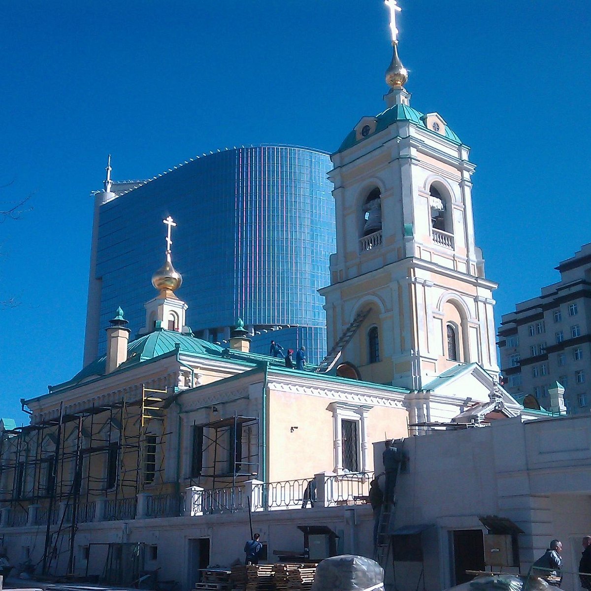 Храм Преображения Господня Москва. Церковь Преображения Господня, Москва, Волоколамское шоссе. Религиозные достопримечательности.