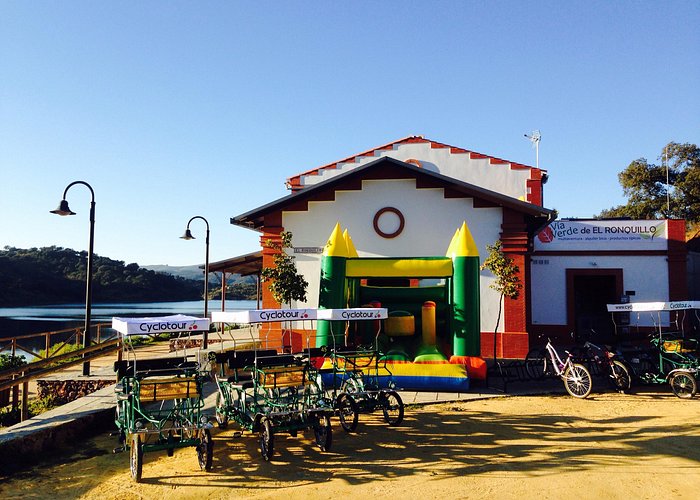 Centro de turismo activo y restaurante de la Vía Verde de El Ronquillo