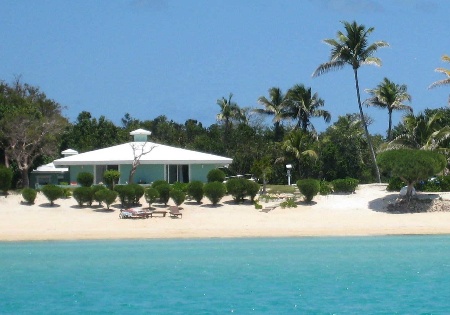 barefoot beach house