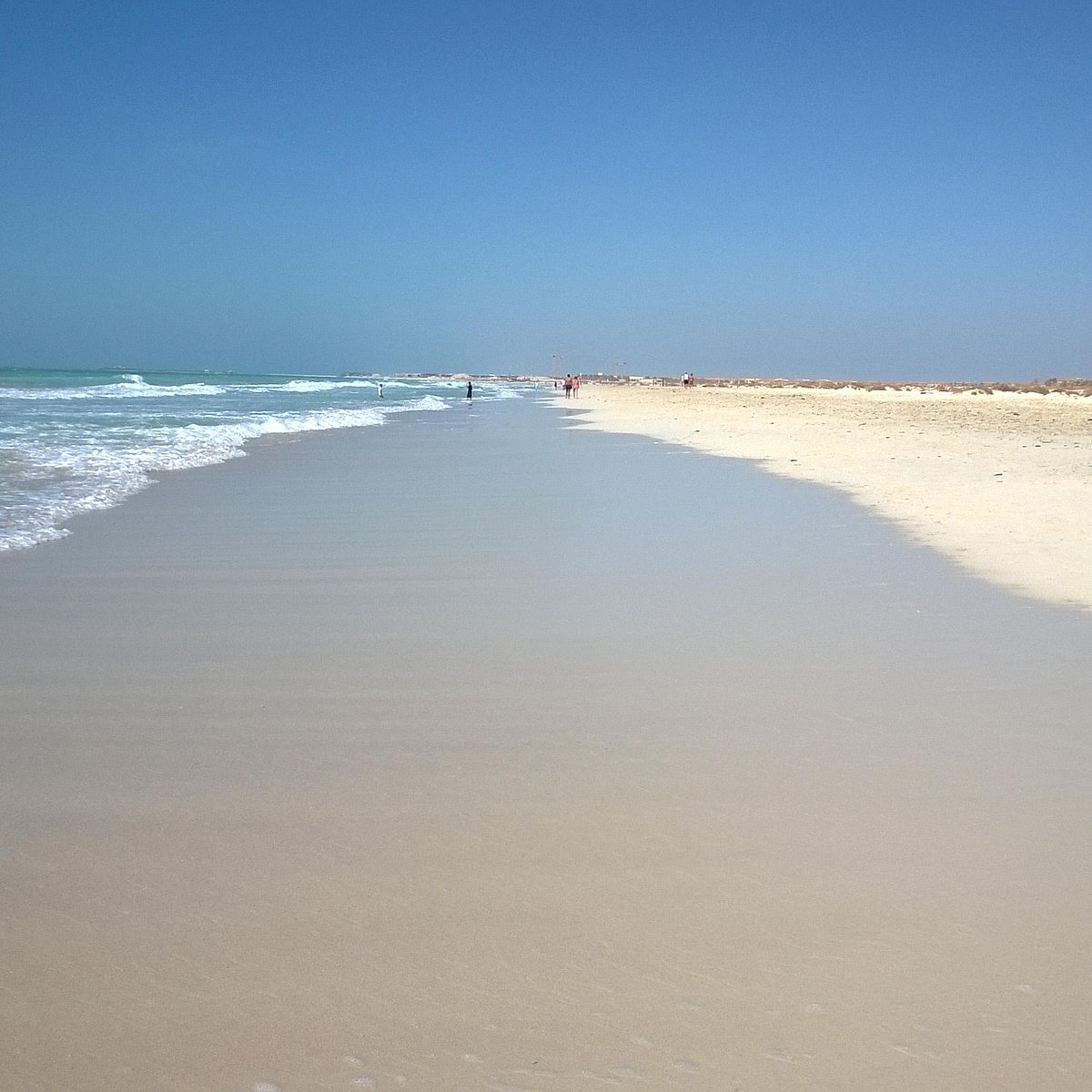 Саадият объединенные арабские. Саадият Абу-Даби. Saadiyat пляж Абу-Даби. Пляж Саадият. Пляж острова Саадият Дубай.