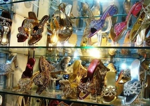 7 Best Gift Shops In Mumbai For Unique & Memorable Presents