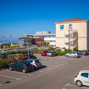 batiment vue sur mer