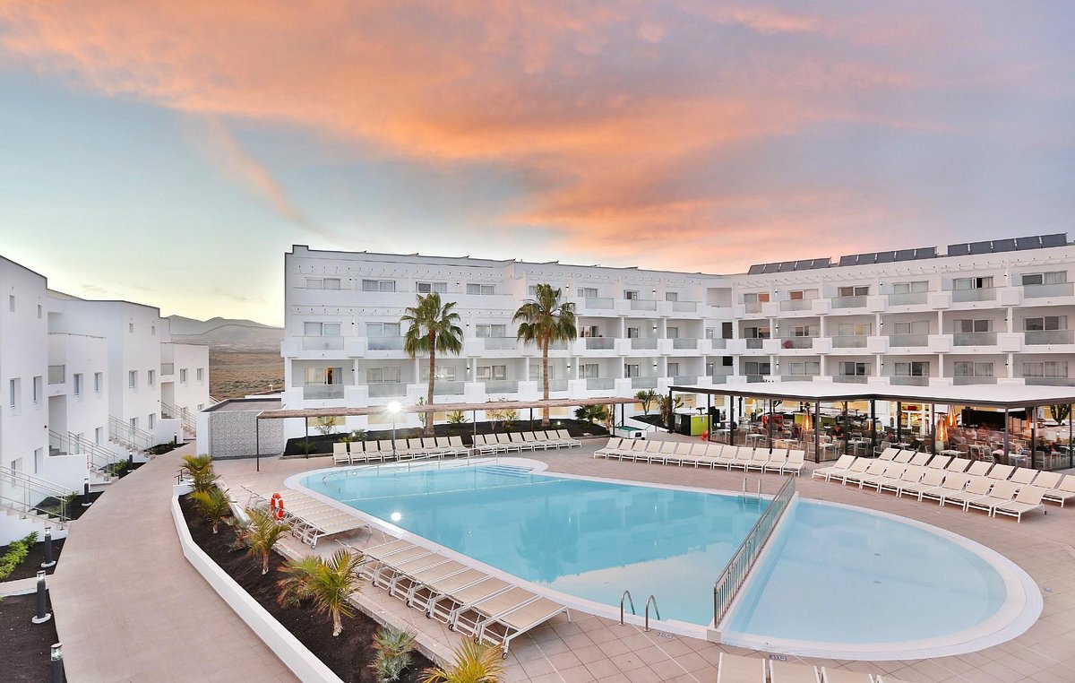 AEQUORA Lanzarote Suites, hotel in Lanzarote