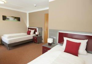Room & Suite