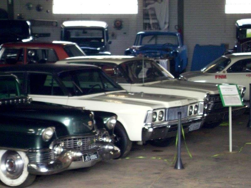 São Paulo ganha estacionamento de carros clássicos que cobra R$ 500 ao mês  e promete virar um museu - Fotos - R7 Carros