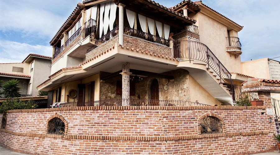 Benvenuti al B&B Sa Reposada. Il nostro biglietto da visita è cortesia e gentilezza.