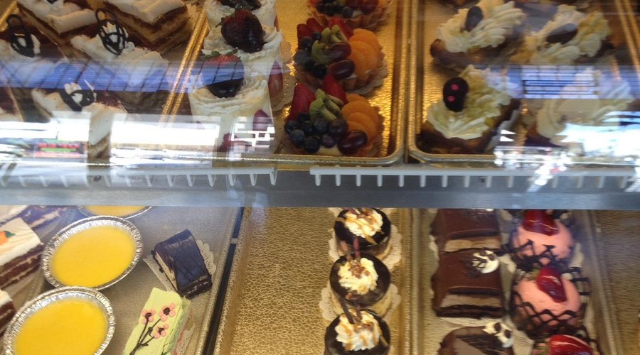 Petite Madeline Bakery