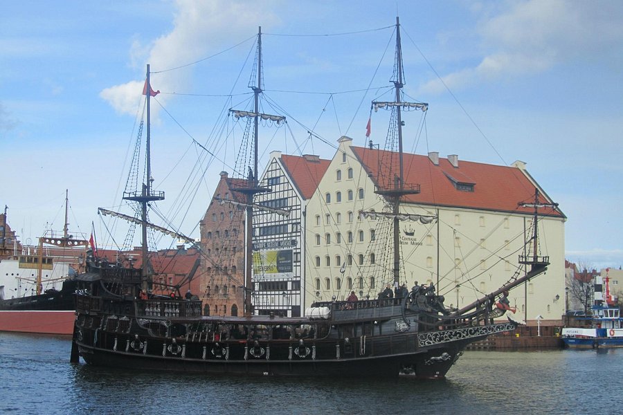 pirate ship tour gdansk