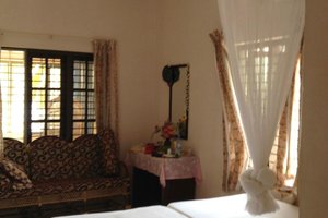 Room & Suite