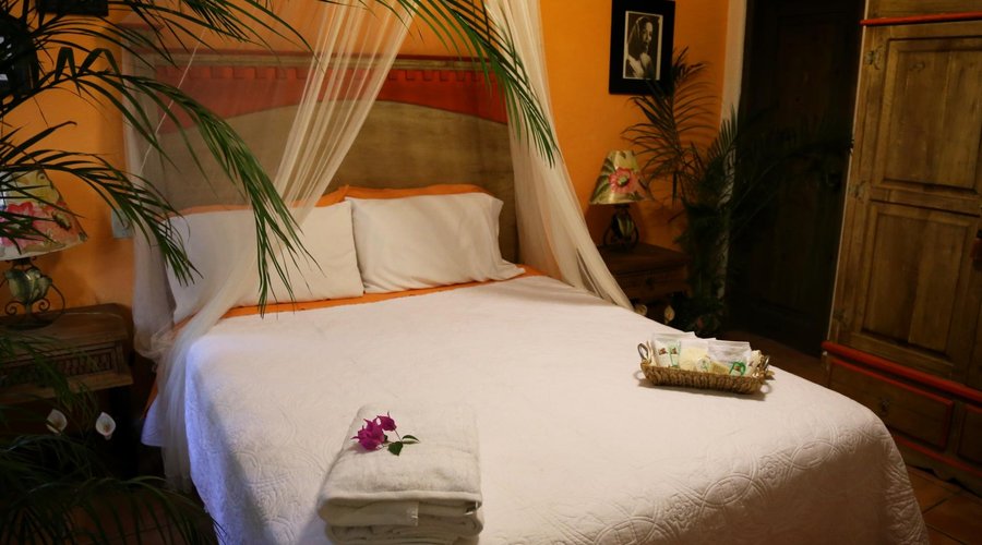 Queen Bed