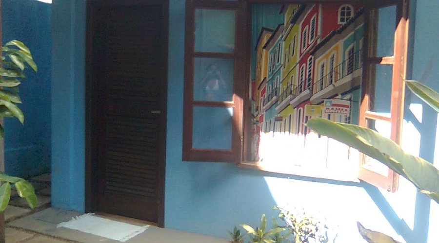 Fachada do flat ,enor com ar no dorm.
