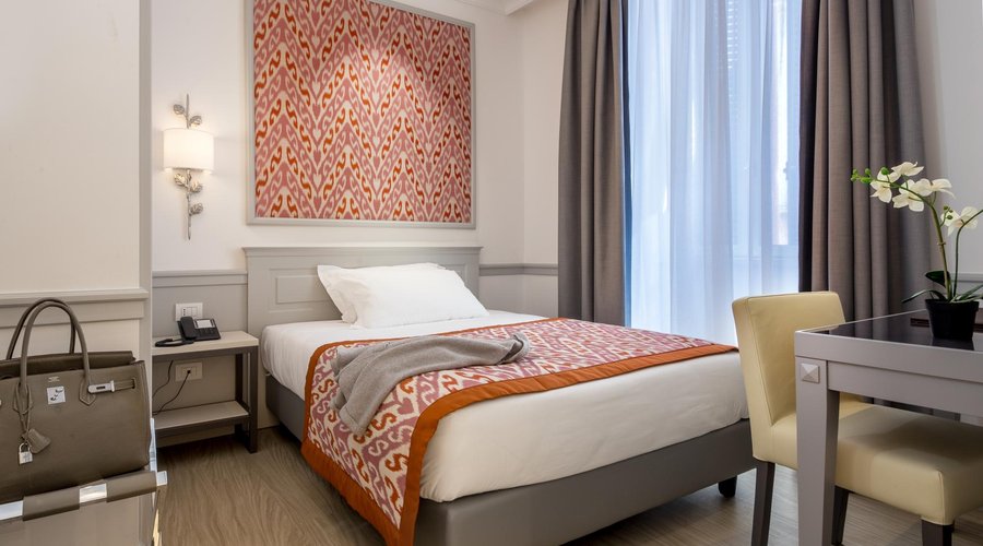 Double single use room