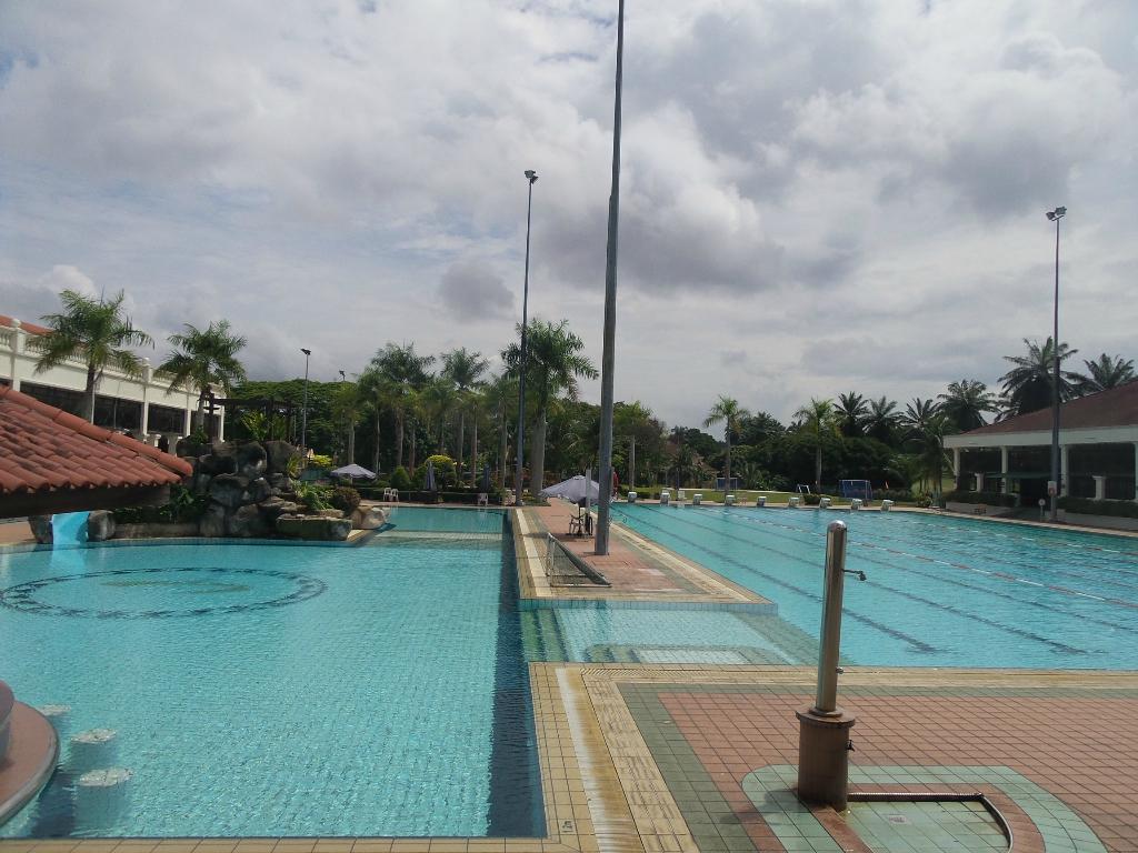 Tanjong Puteri Golf Resort Pool: Pictures & Reviews - Tripadvisor