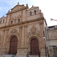 FACHADA PRINCIPAL
