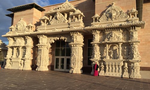 Baps Shri Swaminarayan Mandir