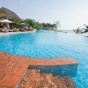 The Pool at the Sea Cliff Resort & Spa