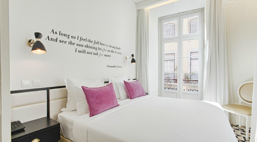 Superior Room with View