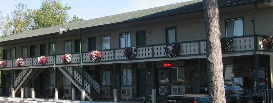 "In the heart of Eureka Springs"