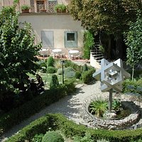 Garden of Palazzo dei Cartelloni (SACI)