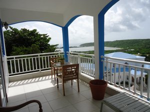 Pool & Beach