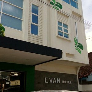 Evan Hotel