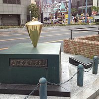 ・