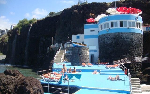 the restaurant seen from the sun terrace