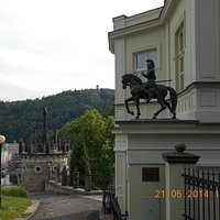 Скульптура кошки