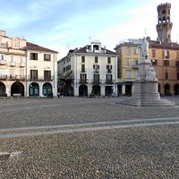 Sehr hübsches Ambiente: Die Piazza Cavour