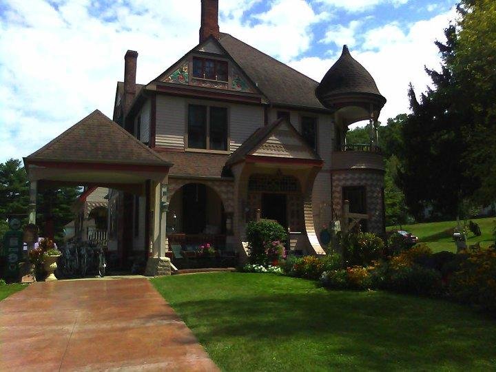 HISTORIC SCANLAN HOUSE BED AND BREAKFAST INN - Updated 2024 B&B Reviews ...