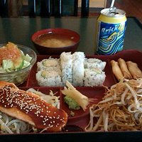 salmon bento box e