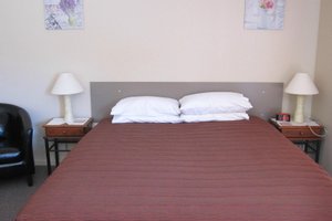 Room & Suite