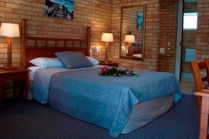 Room & Suite