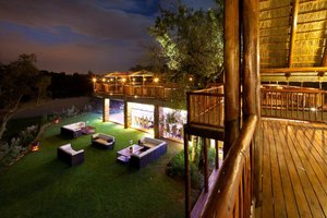 Room & Suite