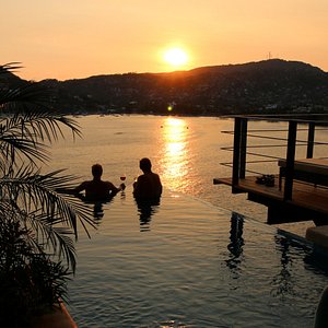 Sunset at the infinity pool