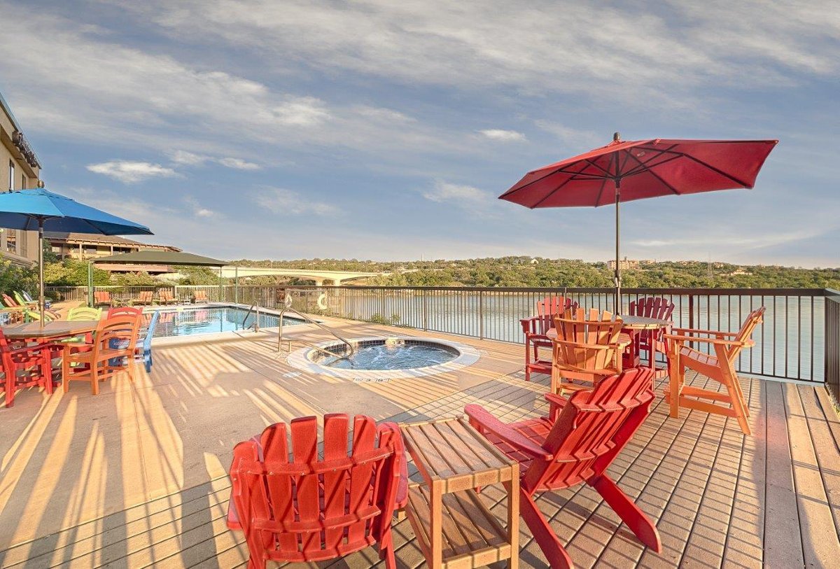 HIDDEN FALLS INN AT LAKE MARBLE FALLS - Hotel Reviews & Price