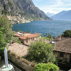 dalla camera e dal parcheggio
