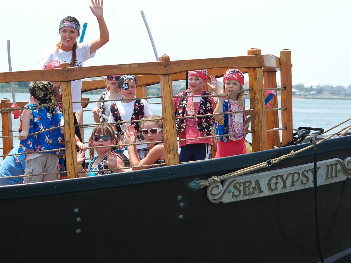 Scallywags Pirate Adventures – Our interactive voyages offer fun