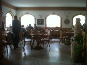 Interni