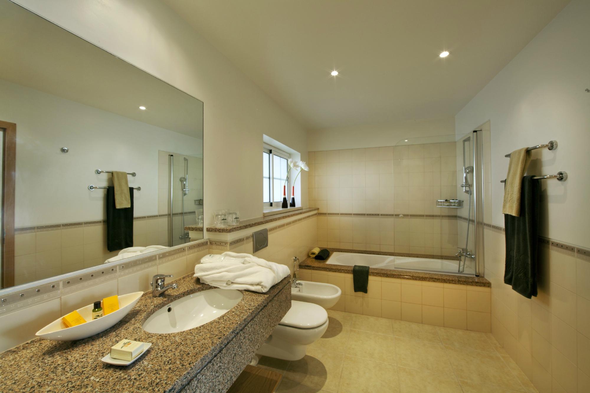Hotel photo 3 of Vale d'Oliveiras Quinta Resort and Spa.