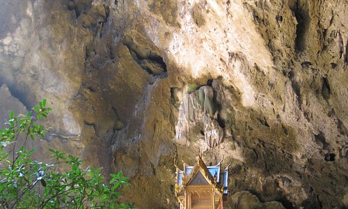 tempel in de grot