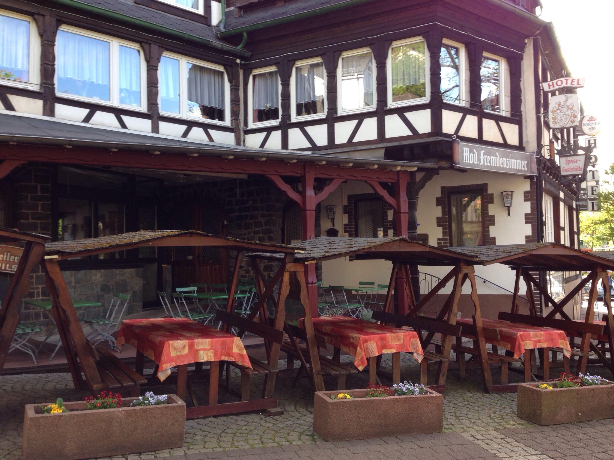 SCHLOSSSCHENKE OBERSTEIN (Idar-Oberstein, Jerman) - Ulasan ...