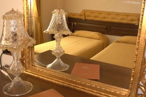 Room & Suite